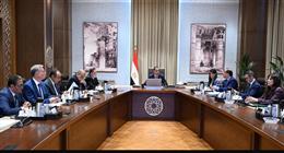 رئيس الوزراء: نسعى إلى توسيع قاعدة الملكية في البورصة وجذب المزيد من الاستثمارات