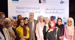 جامعة أسوان تفتح آفاق الوعي السينمائي للطالبات عبر مهرجان أفلام المرأة الدولي
