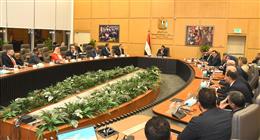 وزير الإسكان يبحث مع غرفة التطوير العقاري سبل تعزيز التعاون