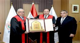 جامعة المنصورة تمنح النائب العام الدكتوراة الفخرية لإسهاماته في دعم العدالة