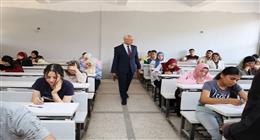 رئيس جامعة المنيا يتفقد سير العملية الامتحانية في عدة كليات