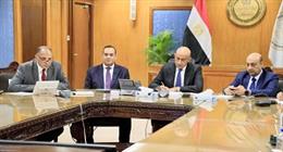 وزير التعليم يتابع حادثي سير وقعا لملاحظي الثانوية العامة
