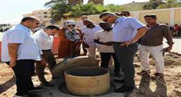 محافظ أسوان يوجه بالإسراع في القضاء على مشكلة الصرف الصحي بمنطقة الكرور