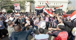 «الإخوان» لا تعترف باستقلال القضاء.. عناصر «التنظيم» تحاصر المحكمة الدستورية