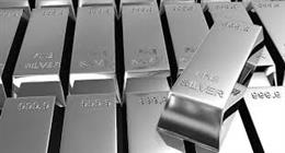 سعر الفضة عالميا يتراجع 0.8% بدعم تراجع الطلب على الملاذات الآمنة