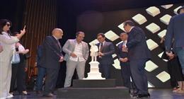 عصام درويش مصمم تمثال مجدي يعقوب: إنجاز المشروع خلال 8 أشهر