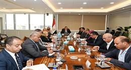 وزير الإسكان يعقد اجتماعا لمتابعة عمل وحدتي تنظيم السوق العقارية وتصدير العقار