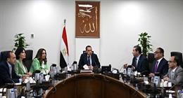 رئيس الوزراء يتابع موقف تنفيذ المشروعات والفرص الاستثمارية بدمياط