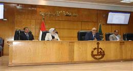 محافظ القليوبية يتابع ملفات المنشآت الآيلة للسقوط وترشيد الكهرباء وتسهيل الخدمات للمواطنين