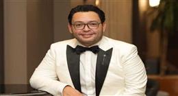 أحمد رزق يحتفل بتخرج ابنه من المدرسة ويوجه له رسالة مؤثرة