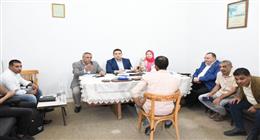 نائب محافظ الفيوم يبحث مشاكل المواطنين في اللاهون لإيجاد حلول سريعة