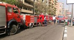 نشوب حريق في أرض فضاء واحتراق سيارة بالهرم