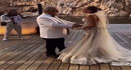 تفاصيل فستان حفل زفاف أمينة خليل الثاني في اليونان.. خطف الأنظار 