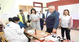 الكشف على 463 مواطنا في قافلة طبية بالإسماعيلية ضمن «حياة كريمة»