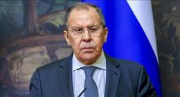 وزير الخارجية الروسي يصل إلى كوريا الشمالية