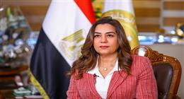 وزيرة التنمية المحلية توجه بتيسير مشاركة صاحبات الحرف اليدوية في تسويق منتجاتهن