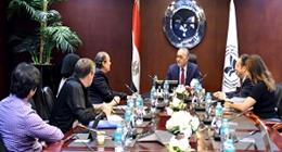«كريستال مارتن» العالمية تخطط لإنشاء مصنع منسوجات وملابس جاهزة في مصر