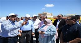 مدبولي يتفقد أعمال مشروع تنفيذ الحواجز البحرية وحماية الشواطئ