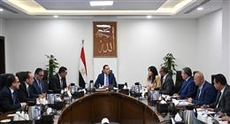 رئيس الوزراء يُتابع الخطة التنفيذية لمحطات تحلية مياه الساحل الشمالي الغربي