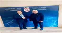 سفير مصر في بلجراد يلتقي وزير الإعلام والاتصالات الصربي لبحث سبل التعاون