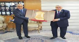 الأمانة العامة لمجلس الدولة تُكرم رئيس المجلس السابق المستشار أحمد عبود