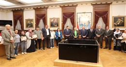 محافظ القاهرة يكرم 30 طالبا من أوائل الثانوية العامة والدبلومات 
