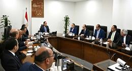 توافق بين الحكومة والتجار والصناع على مبادرة لخفض أسعار السلع المختلفة