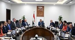 رئيس الوزراء يناقش الفرص الاستثمارية محل التفاوض مع عدد من دول الخليج