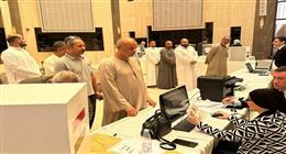 المصريون بالسعودية يتوافدون للإدلاء بأصواتهم في انتخابات الشيوخ 2025