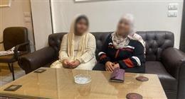«الداخلية» تعيد طفلة متغيبة إلى أسرتها.. ووالدتها تتعهد بحسن رعايتها