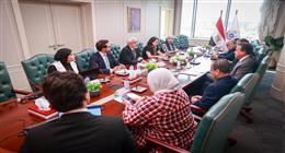 وزير الصحة يبحث مع مستشار الرئيس الكولومبي التعاون في تقديم المساعدات الطبية لغزة