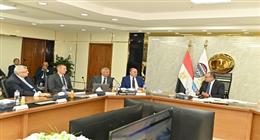 وزير قطاع الأعمال: صناعة الدواء أولوية وطنية.. ونقل التكنولوجيا الحديثة لتعزيز القدرة التنافسية
