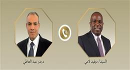 وزير الخارجية يستعرض مع نظيره البريطاني جهود مصر لوقف إطلاق النار في غزة