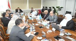 وزير الإسكان يناقش آلية تخصيص «الوحدات البديلة» لمستأجري قانون الإيجار القديم