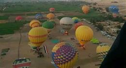 عودة رحلات البالون في الأقصر بعد استقرار الطقس.. على متنها 700 سائح  