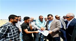 وزير الإسكان يتفقد مشروعات المرافق لخدمة المناطق الجديدة في الشروق
