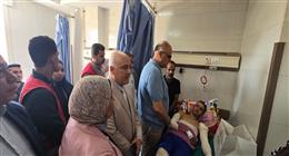 محافظ القليوبية يزور المتطوع المصاب في حريق شقة بنها ويشيد ببطولته