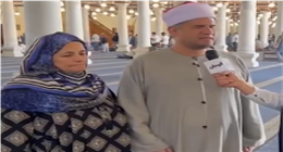 محمد أحمد عطية.. كفيف أضاءت أمه طريق تلاوته للقرآن