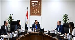 رئيس الوزراء يناقش زيادة الاعتمادات المخصصة لصيانة المنشآت الحكومية والمرافق