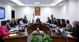 مدبولي يستعرض آليات تنفيذ مشروعات الكهرباء بالمدن الجديدة بالمشاركة مع القطاع الخاص