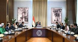 مدبولي يوجه بسرعة سداد الجهات الحكومية المديونيات المستحقة لـ«المصرية للشراء الموحد»  