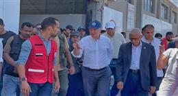 مدير عمليات الهلال الأحمر لوفد الكونجرس: مساعدات غزة تأتي من قلوب الشعب المصري 
