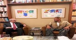 عمرو دياب يزور رئيس وزراء لبنان في منزله «صور»