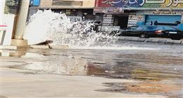 رئيس ميت غمر يوجه بسرعة إنهاء أعمال إصلاح كسر ماسورة حريق بشارع 26 يوليو