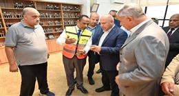 وزير الصناعة يتفقد موقع مجمع مرغم 3 الجاري إنشاؤه بمحافظة الإسكندرية