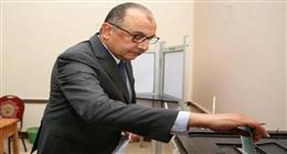 وزير قطاع الأعمال يدلي بصوته في انتخابات مجلس الشيوخ 2025
