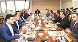 وزير الإسكان يلتقي وفدا من الجالية المصرية في أمريكا 