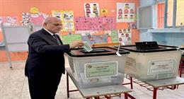 رئيس النيابة الإدارية يدلي بصوته في انتخابات الشيوخ.. ويتفقد بعض اللجان