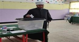 وزير الأوقاف يدلي بصوته في انتخابات الشيوخ 2025