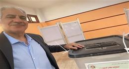 رئيس جامعة أسوان يُدلي بصوته في انتخابات مجلس الشيوخ 2025: المشاركة واجب